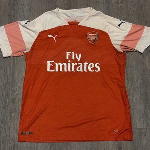 Arsenal FC 2018-2019 XL Puma Kit